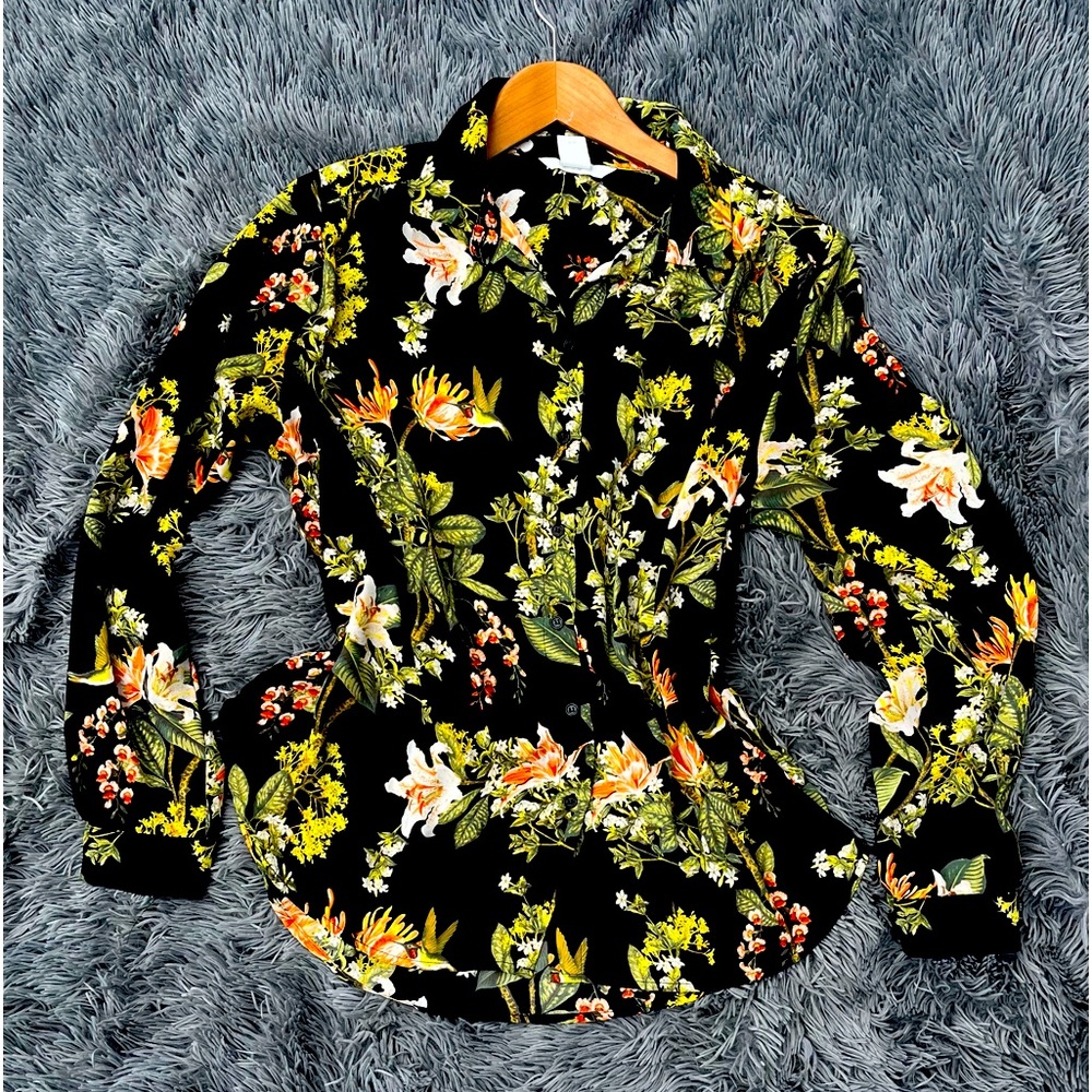 H&M women’s button up size 10